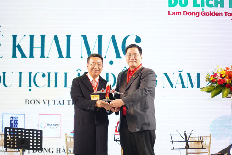 Vietjet đồng hành cùng Tuần lễ Vàng du lịch tỉnh Lâm Đồng năm 2022