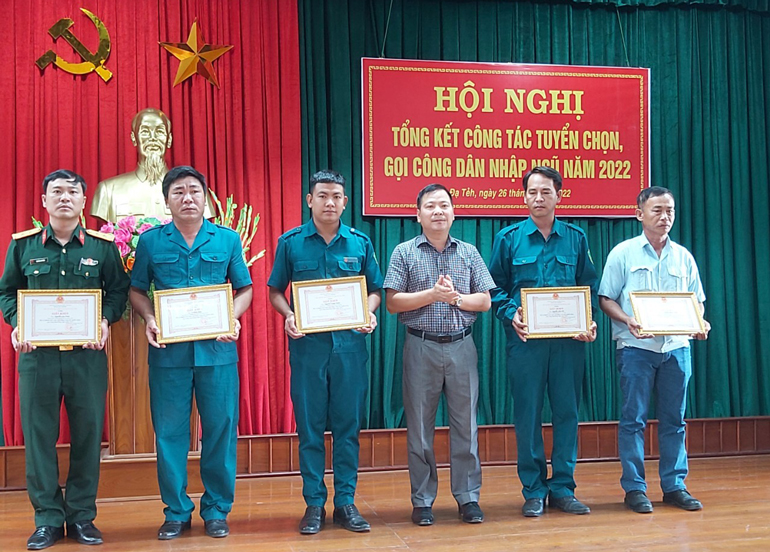 Đạ Tẻh: Tổng kết công tác tuyển chọn, gọi công dân nhập ngũ năm 2022