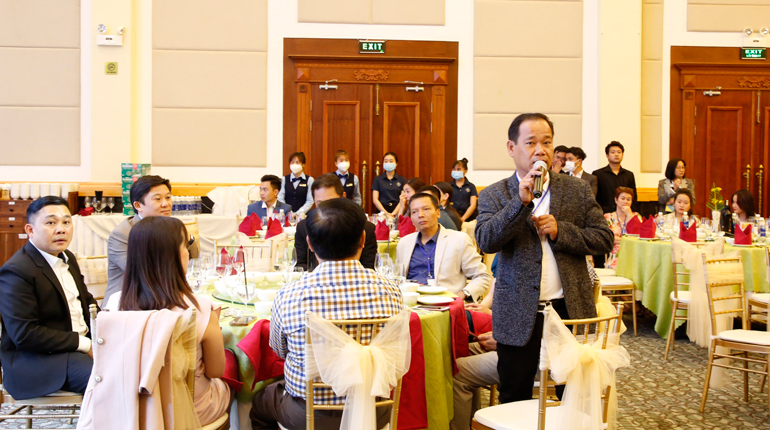 Đại biểu khách mời tham gia ý kiến