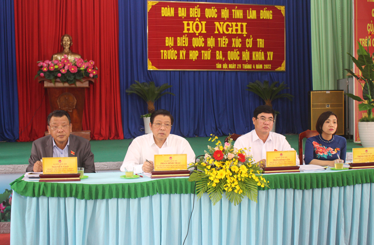 ĐBQH, Trưởng Ban Nội chính Trung ương Phan Đình Trạc tiếp tục chương trình tiếp xúc cử tri tại Lâm Đồng