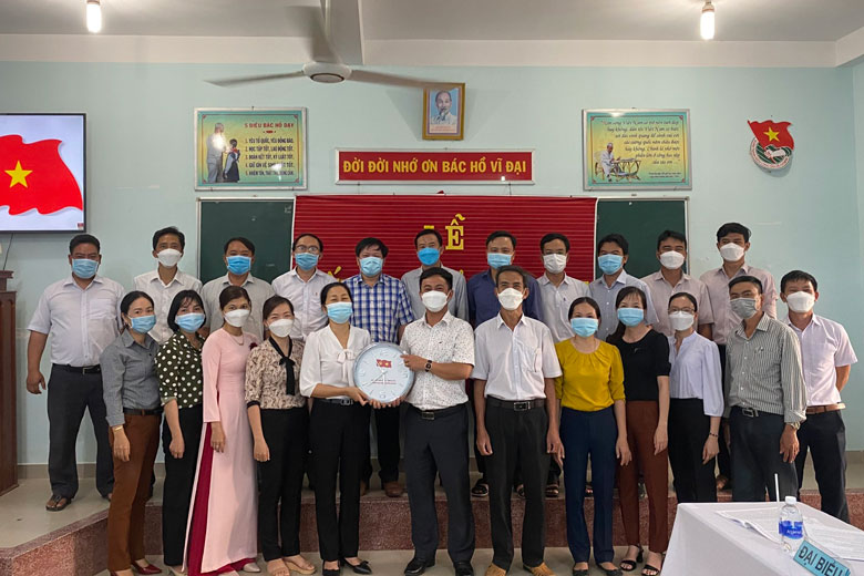 Đạ Tẻh: Nâng cao chất lượng sinh hoạt chi bộ