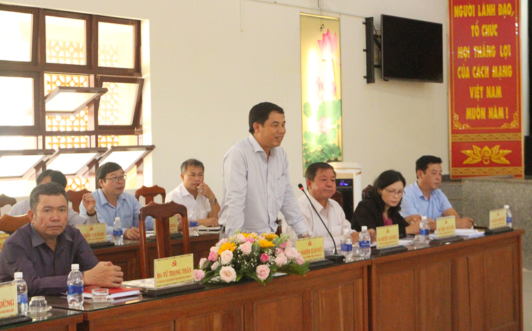 Đồng chí Nghiêm Xuân Đức – Phó Bí thư Thường trực Thành ủy Bảo Lộc phát biểu tại buổi làm việc