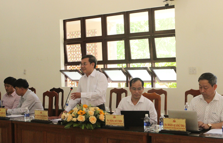 Đồng chí Đào Công Nhanh – Phó Vụ trưởng Vụ địa phương III kết luận tại buổi làm việc
