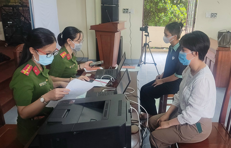Đạ Tẻh đã hoàn thành thu nhận 43.504 hồ sơ làm căn cước công dân gắn chíp