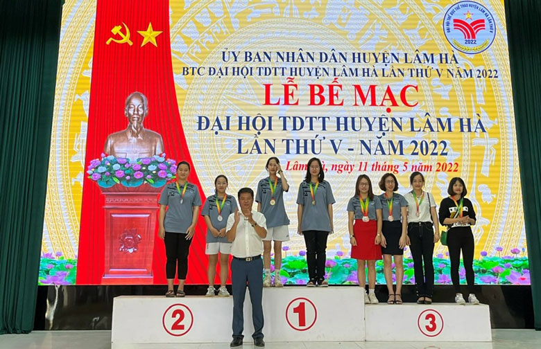 Trao giải cho các vận động viên