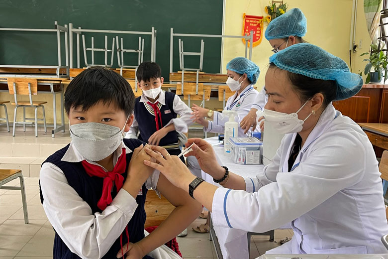 Tăng cường công tác phòng, chống dịch bệnh mùa hè và dịch bệnh Covid-19