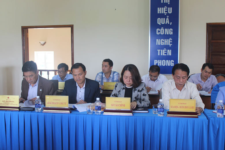 Các đại biểu tham dự hội thảo