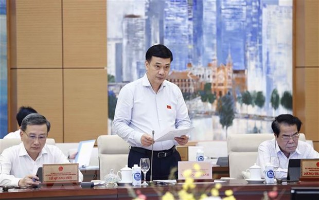 Ủy ban Thường vụ Quốc hội cho ý kiến về việc trình Quốc hội về dự án xây dựng công trình đường bộ cao tốc Châu Đốc-Cần Thơ-Sóc Trăng