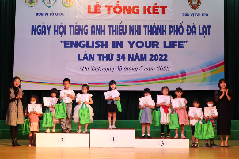 Trao 185 giải tại Ngày hội Tiếng Anh thiếu nhi ''English in your life''