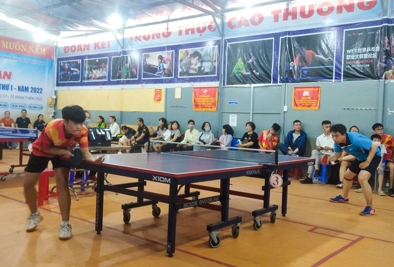 Trao 24 huy chương tại Giải bóng bàn các CLB TP Đà Lạt