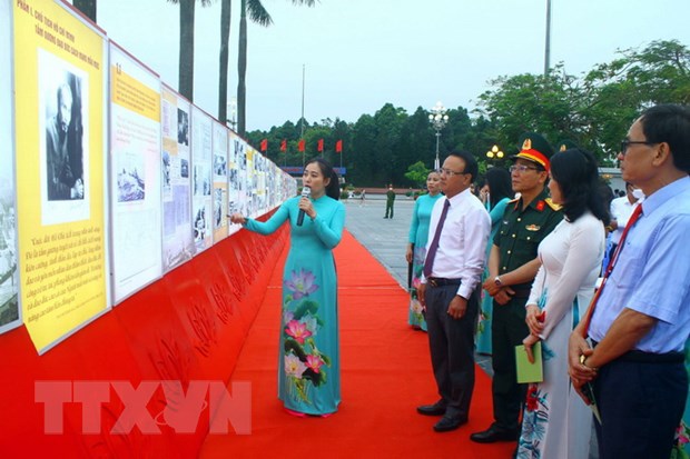 Trưng bày những bức ảnh đẹp, tư liệu quý về Chủ tịch Hồ Chí Minh