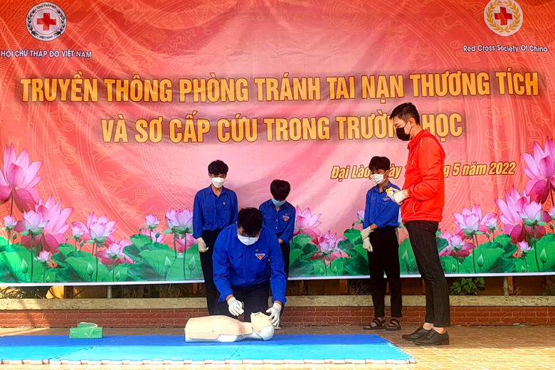 Bảo Lộc: Trang bị kỹ năng phòng tránh tai nạn thương tích và sơ cấp cứu cho học sinh