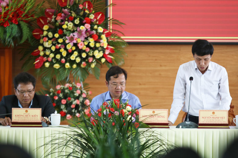 Trao đổi kinh nghiệm hoạt động HĐND lần thứ nhất, nhiệm kỳ 2021 - 2026 tại Đạ Tẻh