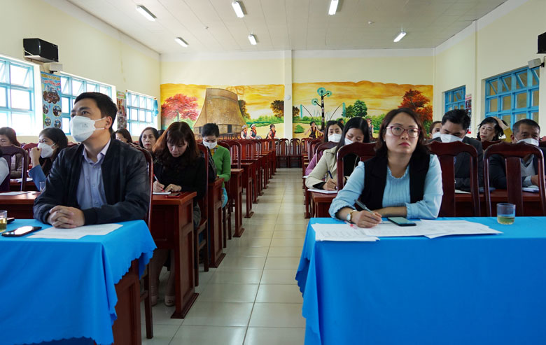 Triển khai dạy học môn Tiếng Anh và Tin học lớp 3 năm học 2022-2023