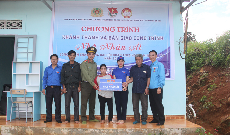 Trao Nhà Nhân ái cho gia đình thanh niên nghèo tại Lâm Hà
