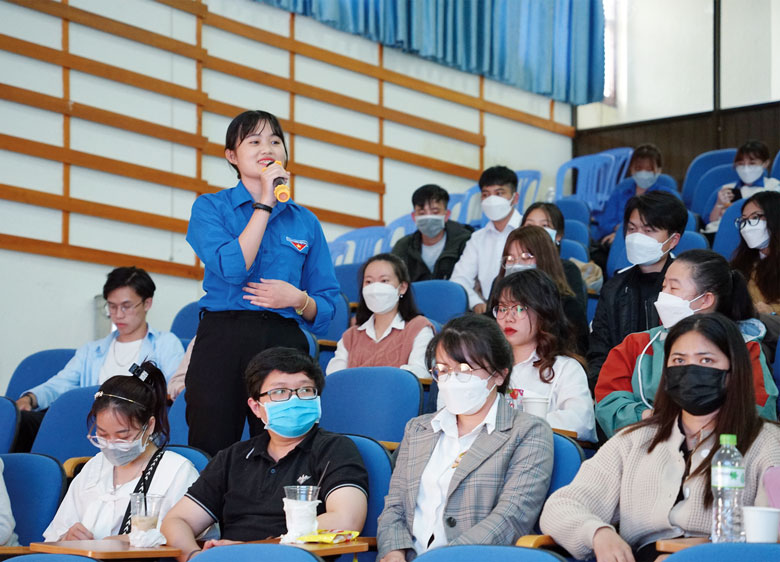 Cách mạng 4.0 qua cầu nối nhà trường - doanh nghiệp - sinh viên, học sinh