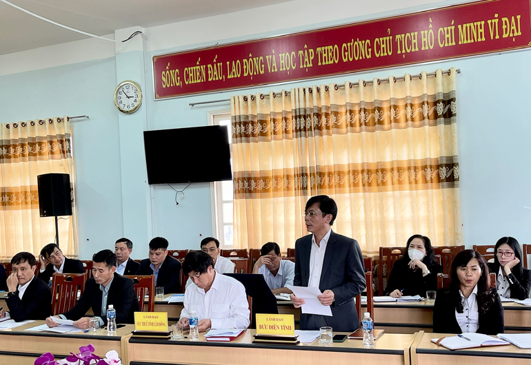 Lãnh đạo Bưu điện tỉnh tham gia ý kiến tại buổi làm việc