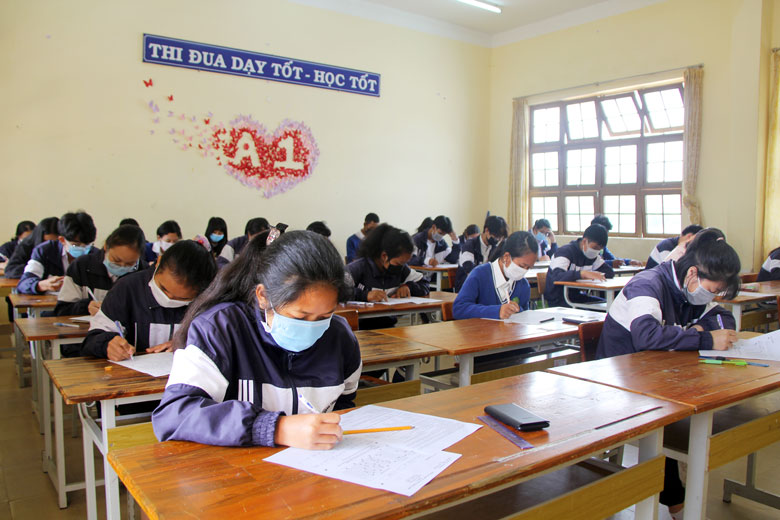 Phối hợp công tác giữa Sở Giáo dục và Đào tạo với Ban Dân tộc
