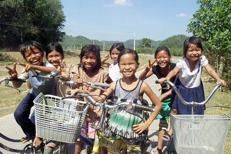 ''Bảo đảm giáo dục tối thiểu'' - 10 năm thực hiện chính sách xã hội