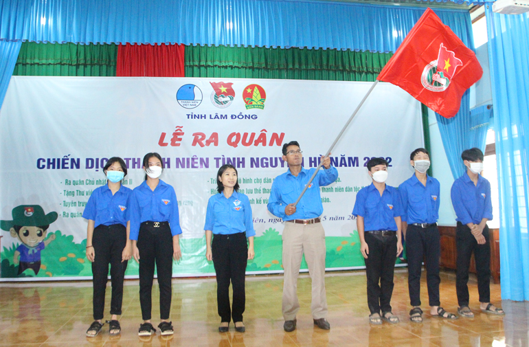 Ra quân Chiến dịch Thanh niên tình nguyện hè năm 2022