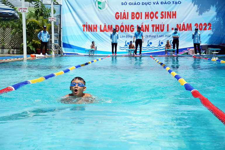 Bảo Lộc giành hạng nhất Giải Bơi học sinh tỉnh Lâm Đồng lần thứ I