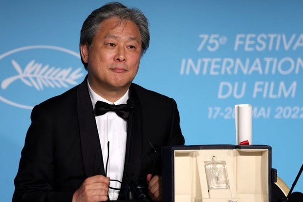 Đạo diễn Park Chan-wook