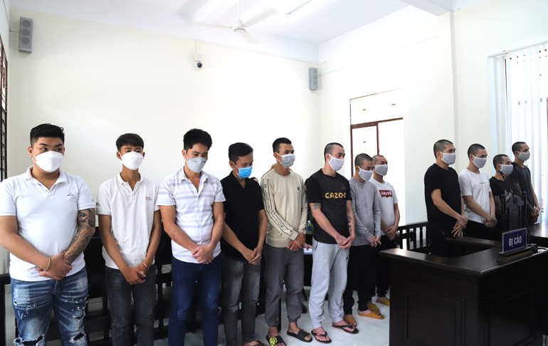 Bảo Lộc: Hỗn chiến tại quán karaoke, 12 đối tượng lãnh án
