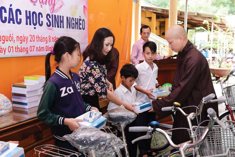 Tiếp tục xây dựng và nhân rộng các điển hình tiên tiến