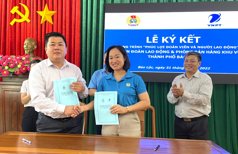 Phát động phong trào toàn dân bảo vệ an ninh tổ quốc tại khu công nghiệp