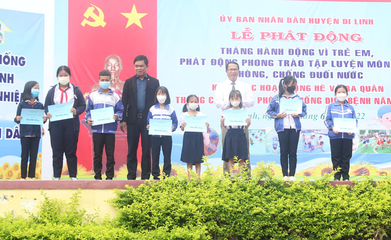 Các địa phương phát động Tháng Hành động vì trẻ em