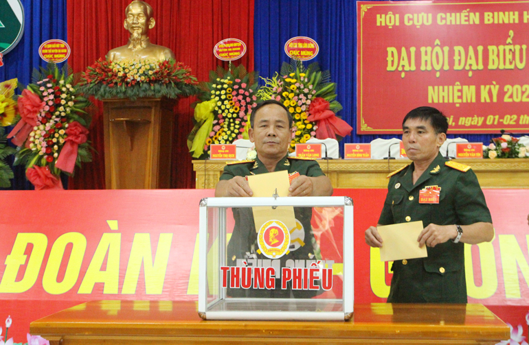Đại hội bỏ phiếu bầu Ban Chấp hành Hội CCB huyện Đạ Huoai khóa VII