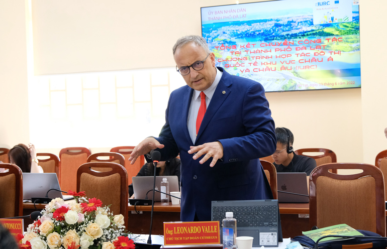 Ông Lenonardp Valle - Chủ tịch tập đoàn Cethegus cho rằng chính quyền cần có những khảo sát từ phía người dân trong công tác quản lý, kết nối thương mại
