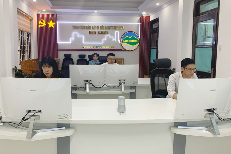 Lạc Dương bước đến nền hành chính số