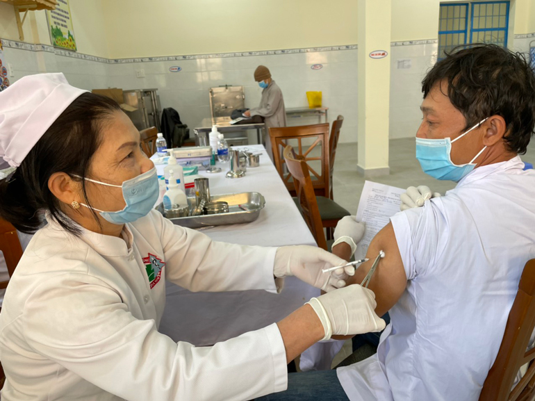 Phân bổ 73.000 liều vắc xin phòng Covid-19 đợt 47