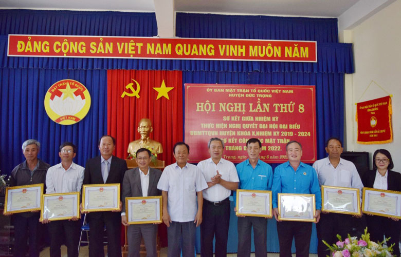 Đức Trọng: Sơ kết giữa nhiệm kỳ thực hiện Nghị quyết Đại hội UBMTTQ huyện