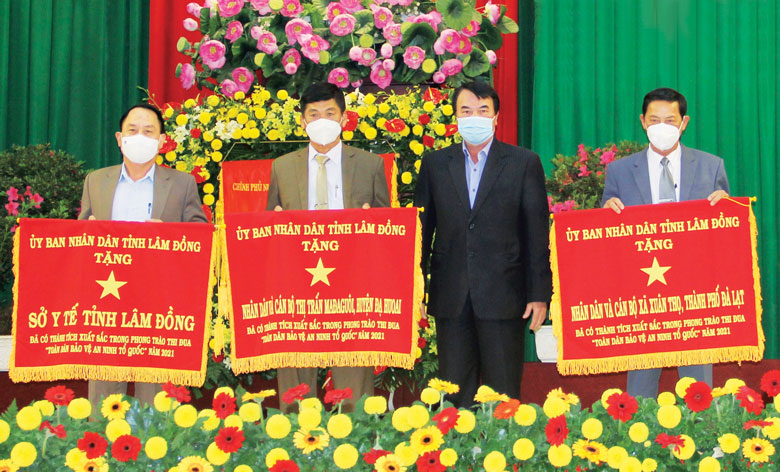 55 năm xây dựng, chiến đấu và trưởng thành