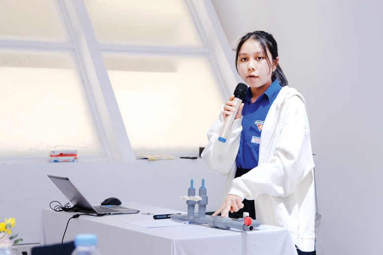 Khi học sinh, sinh viên ''tiến'' vào sân chơi đổi mới, sáng tạo