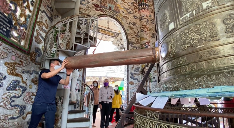 Không chỉ là một địa điểm du lịch tâm linh, chùa Linh Phước thực sự là một kiệt tác kiến trúc đặc sắc bởi vẻ đẹp lộng lẫy, uy nghi từ chất liệu sành sứ, luôn thu hút du khách đến chiêm bái và ước nguyện bình an...