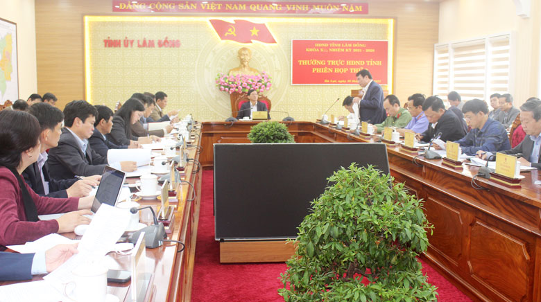 Toàn cảnh phiên họp thứ 9