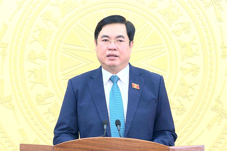 Trưởng đoàn ĐBQH Lâm Đồng Trần Đình Văn báo cáo cử tri về kết quả Kỳ họp thứ 3, Quốc hội khóa XV