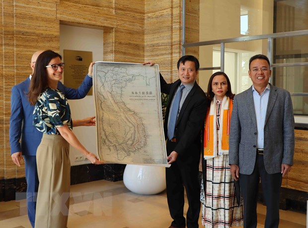 Việt Nam tặng &quot;An Nam Đại Quốc họa đồ&quot; cho Bảo tàng Lịch sử châu Âu