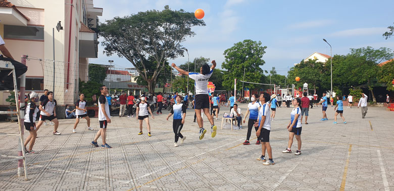Giải Bóng chuyền hơi nam nữ huyện Đạ Tẻh