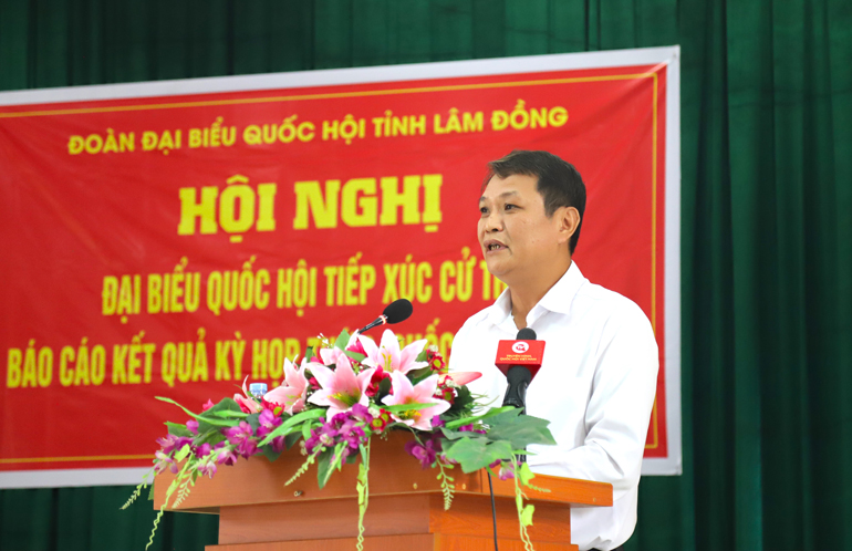 Đồng chí Phùng Ngọc Hạp – Phó Chủ tịch UBND TP Bảo Lộc tiếp thu, giải trình các ý kiến thuộc thẩm quyền