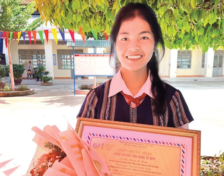 Ấn tượng với bức thư gửi Chủ tịch UBND tỉnh đoạt giải UPU