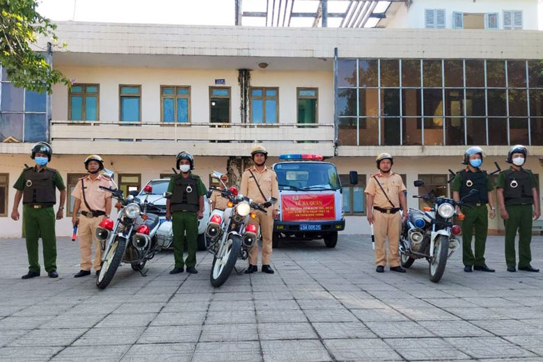 Cát Tiên: Ra quân thực hiện đợt cao điểm kiểm tra, xử lý các hành vi vi phạm trật tự, an toàn giao thông trên địa bàn