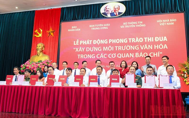 Phát động phong trào thi đua ''Xây dựng môi trường văn hóa trong các cơ quan báo chí''