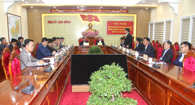 Thường trực Tỉnh ủy gặp mặt cán bộ điều động, luân chuyển