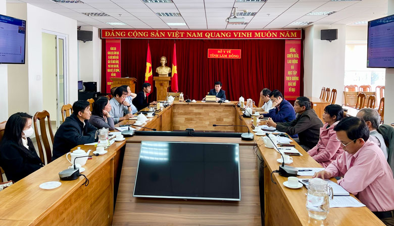 Đánh giá tiến độ tiêm vắc xin phòng Covid-19 khu vực phía Nam