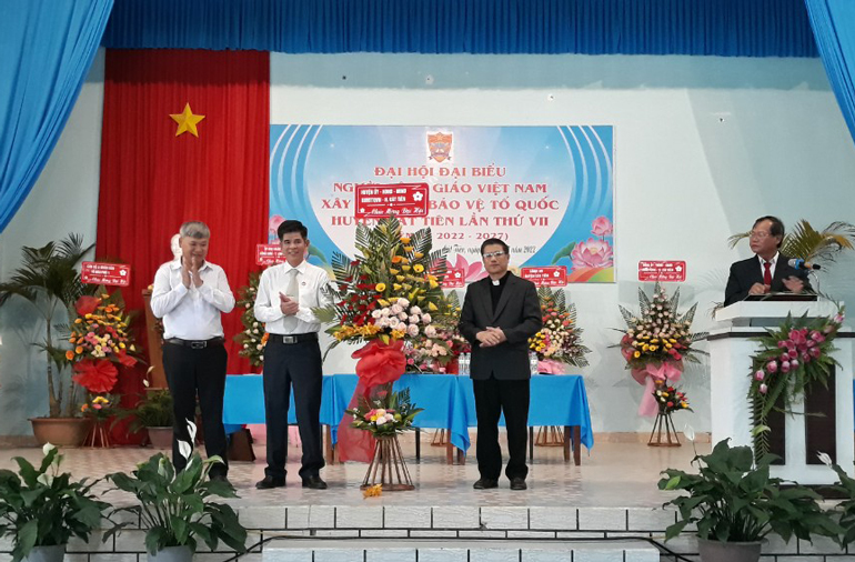 Đại hội đại biểu người Công giáo Việt Nam xây dựng và bảo vệ Tổ quốc huyện Cát Tiên khóa VII thành công tốt đẹp