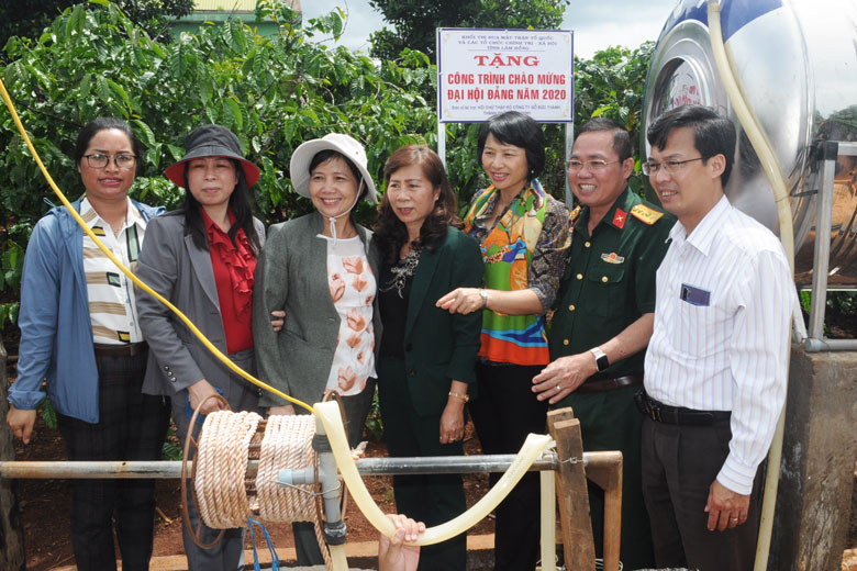 Luân chuyển cán bộ - khâu quan trọng trong công tác cán bộ của Đảng